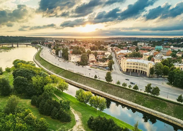 Center Loft Apartment *